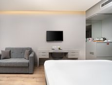 Deluxe Twin Bed Partial Sea View Room