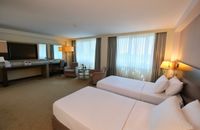 Grand Deluxe Twin Room