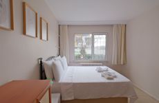 turkey/istanbul/besiktas/etilerbelediyesitesibynewinn2bae9795.jpg