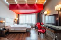 Junior Suite Queen Room