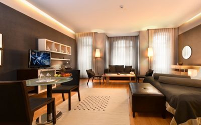 Ansen Suites · 5
