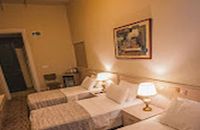 ÜÇ KİŞİLİK ODA