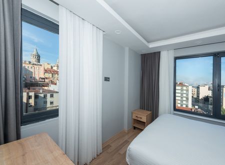 turkey/istanbul/beyoglu/artkarakoy6ce1a5e6.jpg