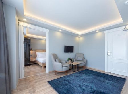 turkey/istanbul/beyoglu/artkarakoysuiteshotel614af78b.jpg