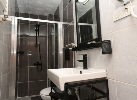 turkey/istanbul/beyoglu/azrehotel3193cd20.jpg