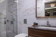 turkey/istanbul/beyoglu/azzaphotelgalata6a54c5ef.jpg