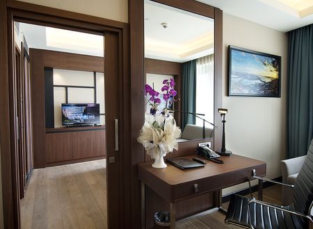 turkey/istanbul/beyoglu/clarionhotelgoldenhorn2b38e7ac.jpg
