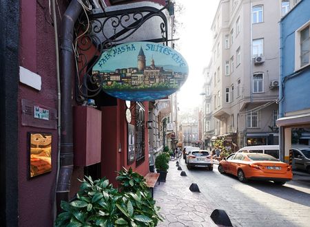 turkey/istanbul/beyoglu/faikpashasuitesapartments1f22376f.jpg