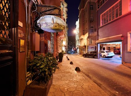turkey/istanbul/beyoglu/faikpashasuitesapartmentsc4e2ba5e.jpg
