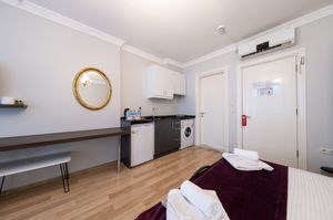 turkey/istanbul/beyoglu/framegalatahotel5c86449f.jpg