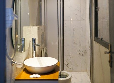 turkey/istanbul/beyoglu/frontdoora752d187.jpg