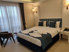 Deluxe Double or Twin Room With See View
