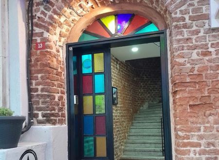 turkey/istanbul/beyoglu/galatanazapart3983aef9.jpg