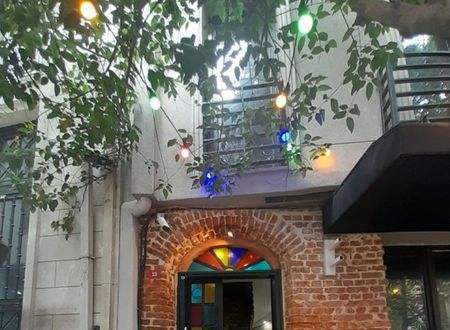 turkey/istanbul/beyoglu/galatanazapartb059473f.jpg