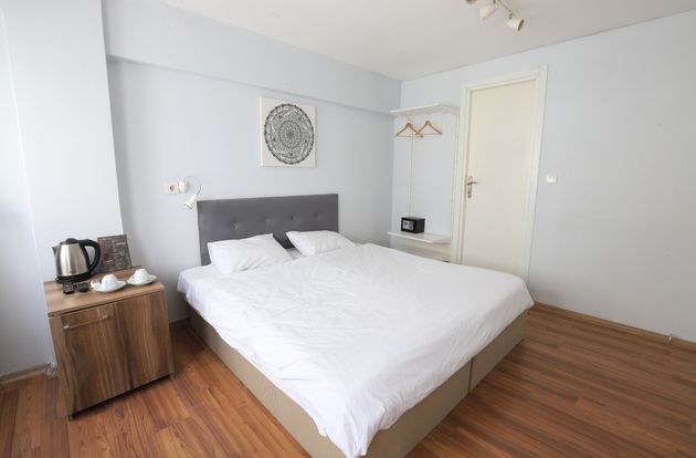 turkey/istanbul/beyoglu/gladdenrooms6c1a6e4d.jpg