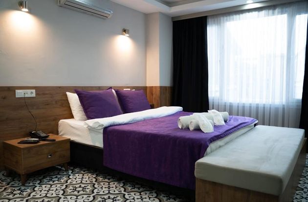 turkey/istanbul/beyoglu/greenpinetaksim6ab7c83b.jpg