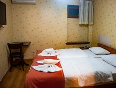 CHAMBRE ÉCONOMIQUE À 2 LITS (SANS FENÊTRE)