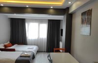 Family Suites With Kitchen/Kitchenette