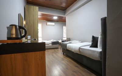 La Pera Suites · 4