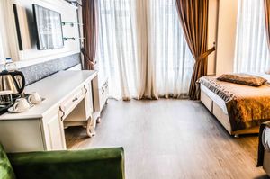 turkey/istanbul/beyoglu/lazzcityhotel0f998771.jpg