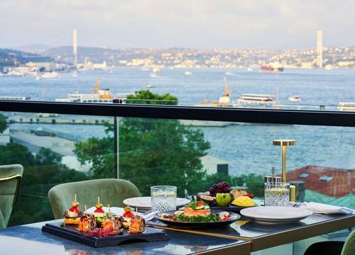 turkey/istanbul/beyoglu/metropolitanhotelsbosphorus15aaccd2.jpg