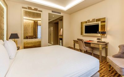 Ramada by Wyndham Istanbul Golden Horn · 4