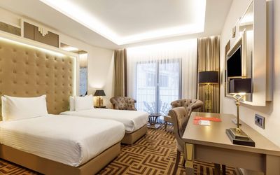 Ramada by Wyndham Istanbul Golden Horn · 3