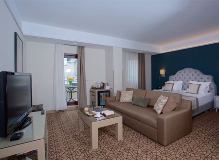 turkey/istanbul/beyoglu/ramadabywyndhamistanbultaksimb22644fd.jpg