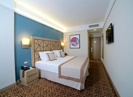 turkey/istanbul/beyoglu/ramadabywyndhamistanbultaksimde4d7fc4.jpg