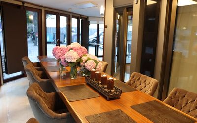 Riva Hotel · 4