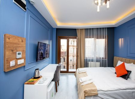 turkey/istanbul/beyoglu/taksimleonshotelspacafeea1600f4.jpg