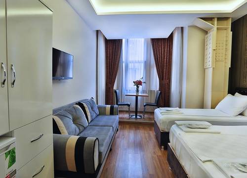 turkey/istanbul/beyoglu/taximhghotel3400331d.jpg