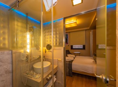 turkey/istanbul/beyoglu/thepeakhoteltaksimc510cd68.jpg