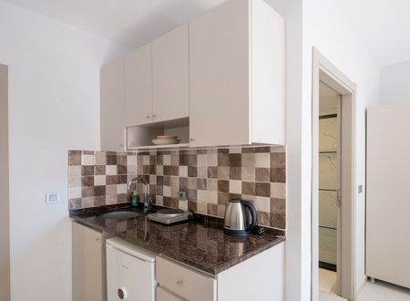 turkey/istanbul/beyoglu/theredtentsuite23ab28b188.jpg