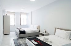 turkey/istanbul/beyoglu/theredtentsuite23d9f18fc2.jpg