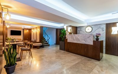 Union Hotel · 5