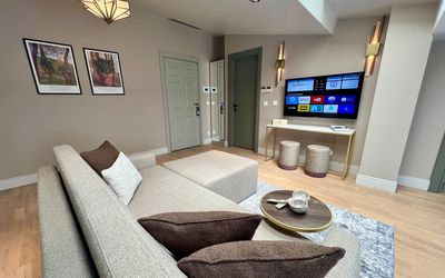 Weingart Suites Hotel · 2