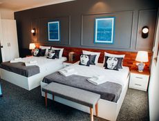Premium Family Suite