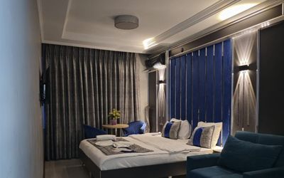 Blue Plus Hotel · 3