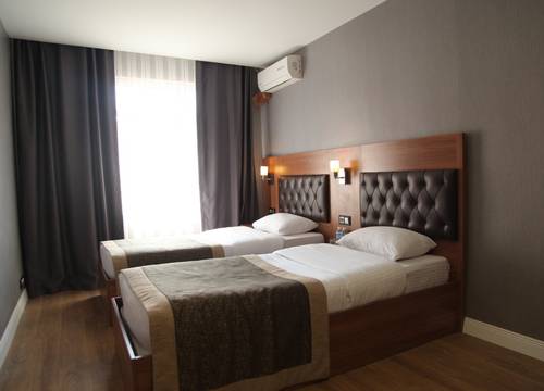 turkey/istanbul/buyukcekmece/turizoombeachresortkumburgaz12cf1e78.jpg