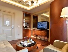 Lüks Suit - Lounge Erişimli