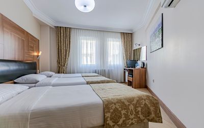 Elasophia Hotel · 4