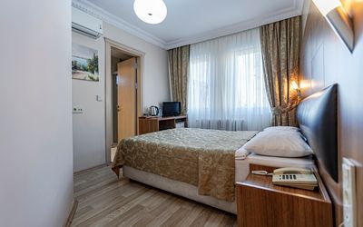Elasophia Hotel · 5