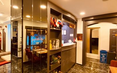 Adora Hotel · 3