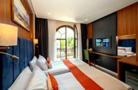 Triple Room With Balcony