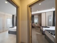 Deluxe Bağlantılı Aile Suite, 1 Banyolu- Türk Hamam Kurnalı, Ek Binada