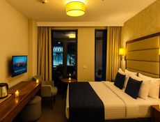 Deluxe King Room with Balcony