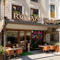 Royan Suites