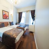 Solomon's Mansion Hotel