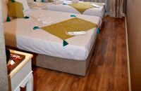 LÜks 3 kişilik oda